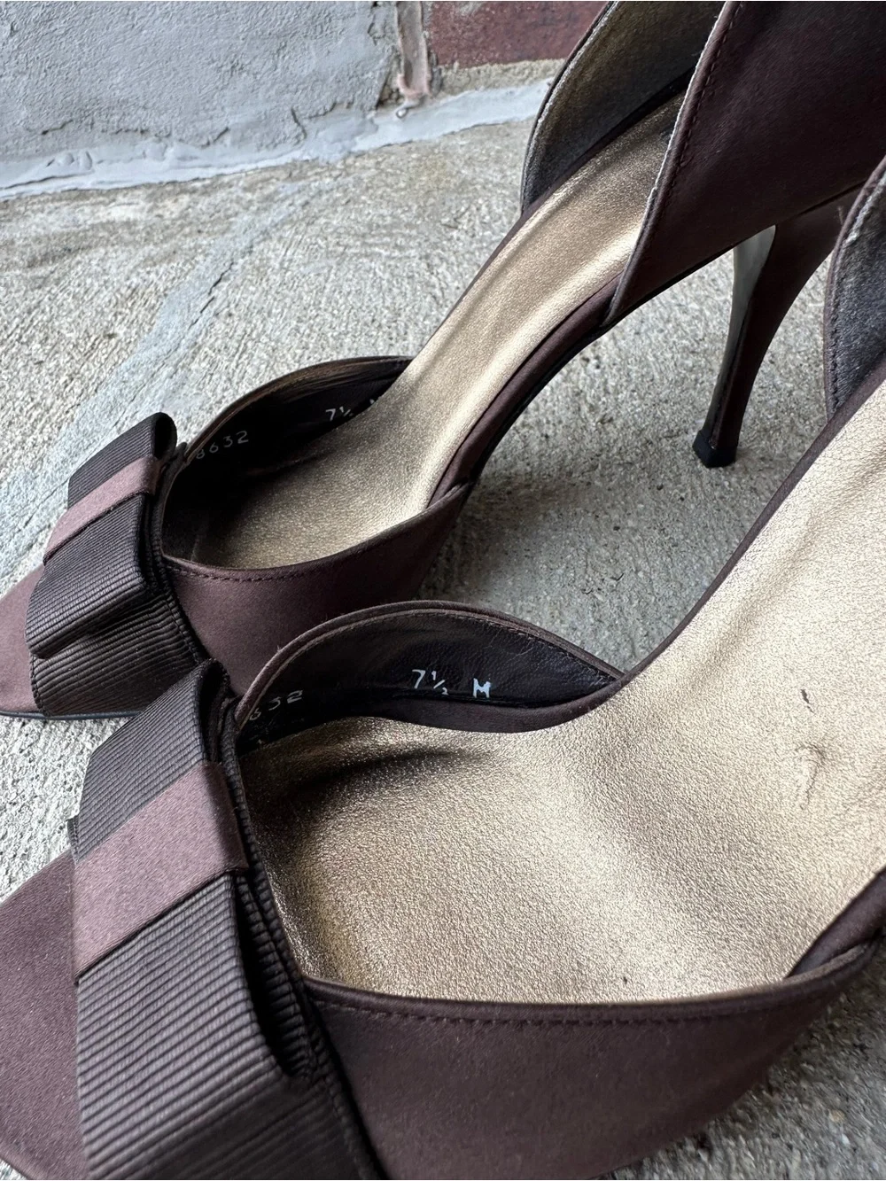 Stuart Weitzman chic never